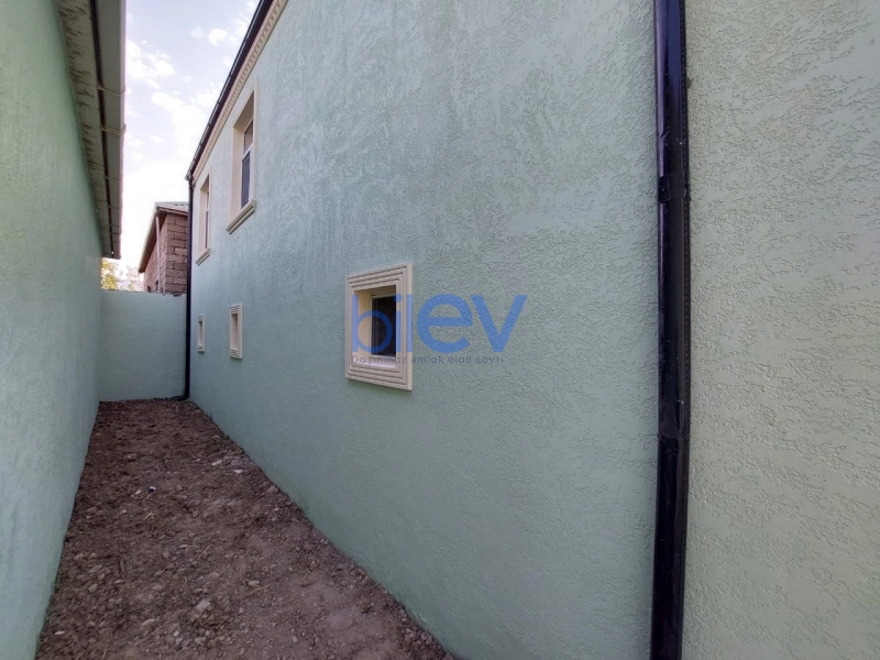 Satış 4 otaqlı Həyət evi  220m², Bakı