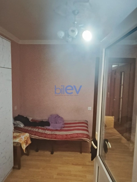 Satış 2 otaqlı Köhnə Tikili bina evi  45m², Bakı