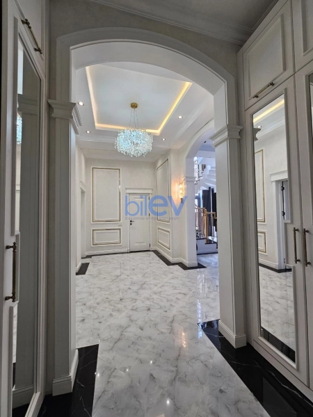 Satış 7 otaqlı Villa  428m², Bakı