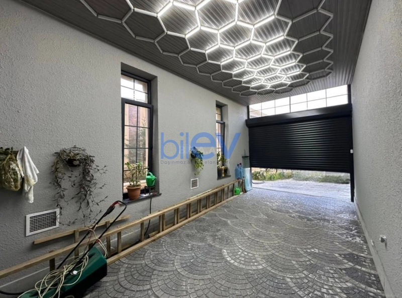 Satış 7 otaqlı Villa  428m², Bakı