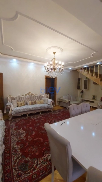 Satış 7 otaqlı Həyət evi  390m², Bakı