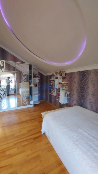 Satış 7 otaqlı Həyət evi  390m², Bakı