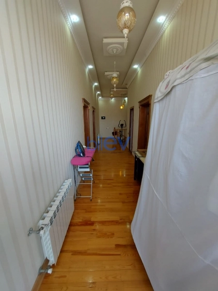 Satış 7 otaqlı Həyət evi  390m², Bakı