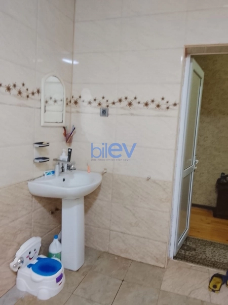 Satış 3 otaqlı Həyət evi  220m², Bakı