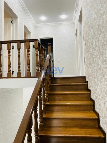Satış 5 otaqlı Həyət evi  185m², Bakı