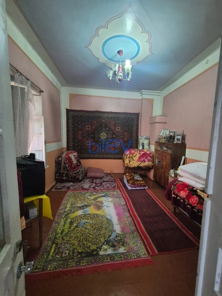 Satış 4 otaqlı Köhnə Tikili bina evi  88m², Bakı