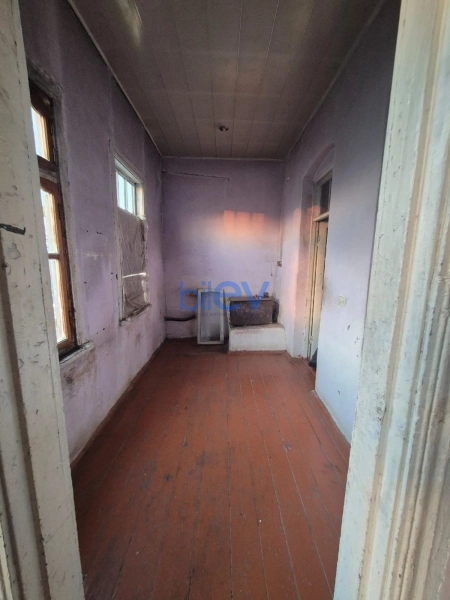 Satış 4 otaqlı Köhnə Tikili bina evi  88m², Bakı