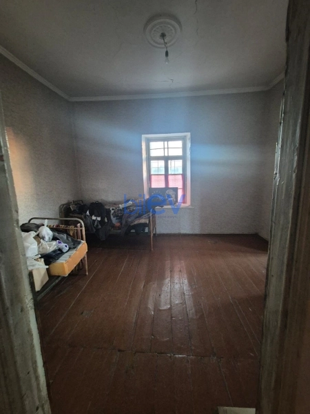 Satış 4 otaqlı Köhnə Tikili bina evi  88m², Bakı