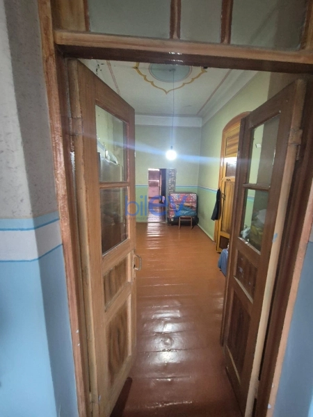 Satış 4 otaqlı Köhnə Tikili bina evi  88m², Bakı