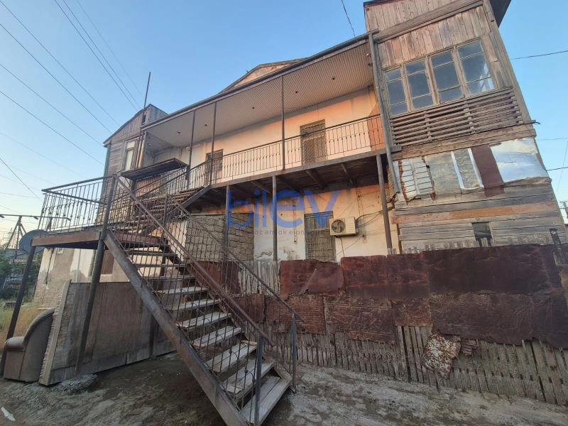 Satış 4 otaqlı Köhnə Tikili bina evi  88m², Bakı