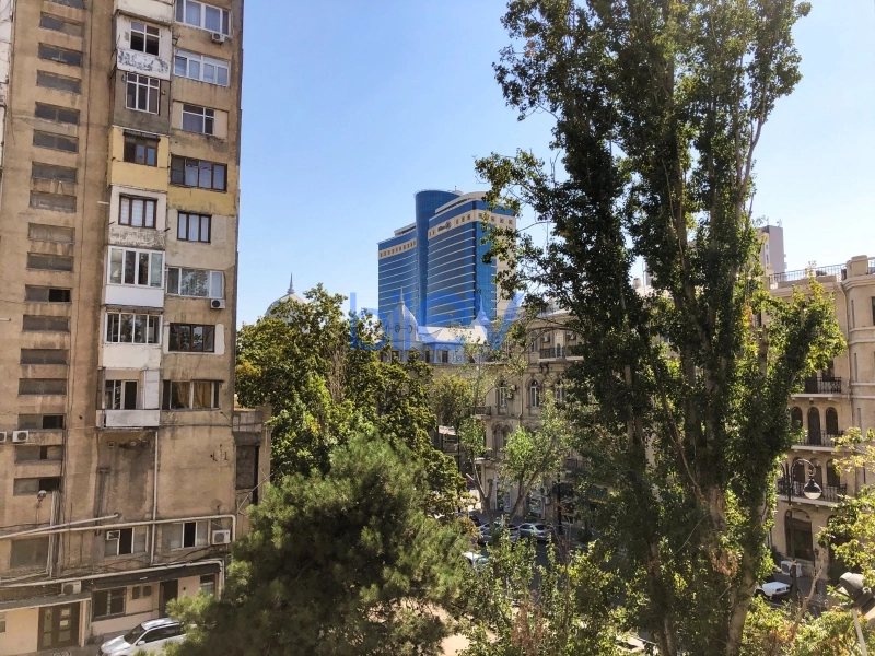 Satış 3 otaqlı Yeni Tikili bina evi  100m², Bakı