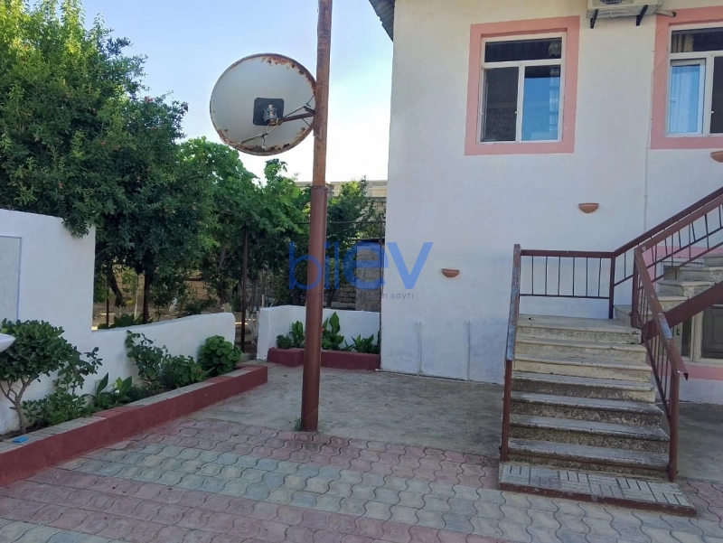 Satış 2 otaqlı Həyət evi  200m², Bakı