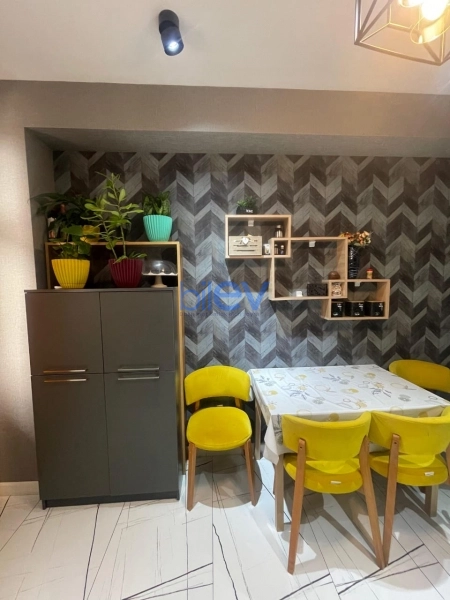 Satış 3 otaqlı Yeni Tikili bina evi  131m², Bakı