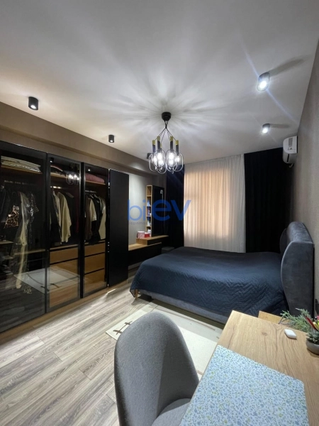 Satış 3 otaqlı Yeni Tikili bina evi  131m², Bakı