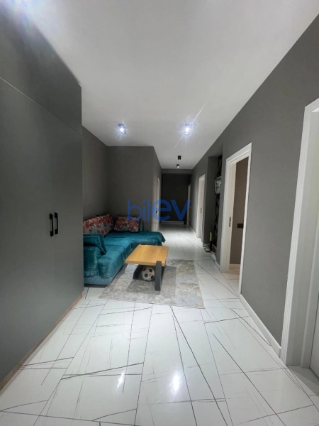 Satış 3 otaqlı Yeni Tikili bina evi  131m², Bakı