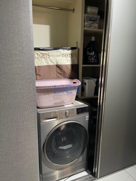 Satış 3 otaqlı Yeni Tikili bina evi  131m², Bakı