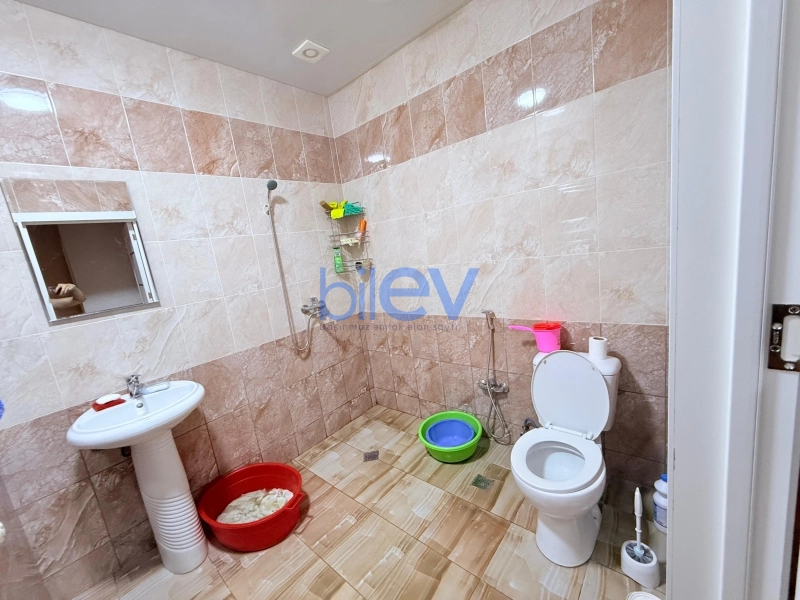 Aylıq Kirayə 4 otaqlı Yeni Tikili bina evi  120m², Bakı