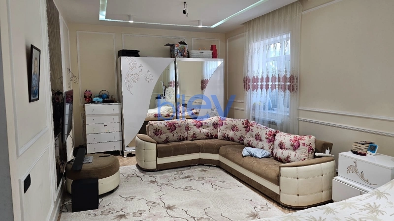 Satış 5 otaqlı Həyət evi  200m², Bakı