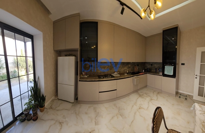 Satış 5 otaqlı Həyət evi  200m², Bakı