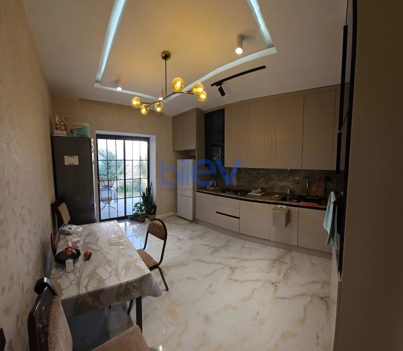 Satış 5 otaqlı Həyət evi  200m², Bakı