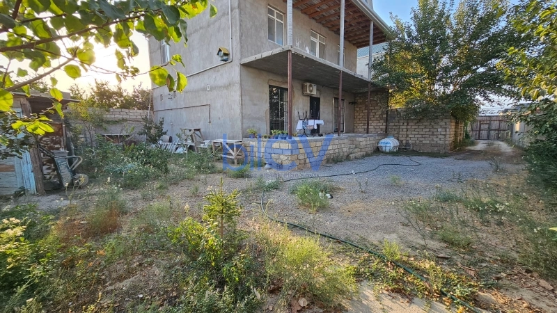 Satış 5 otaqlı Həyət evi  200m², Bakı