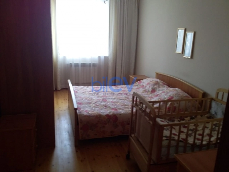Satış 6 otaqlı Həyət evi  270m², Bakı