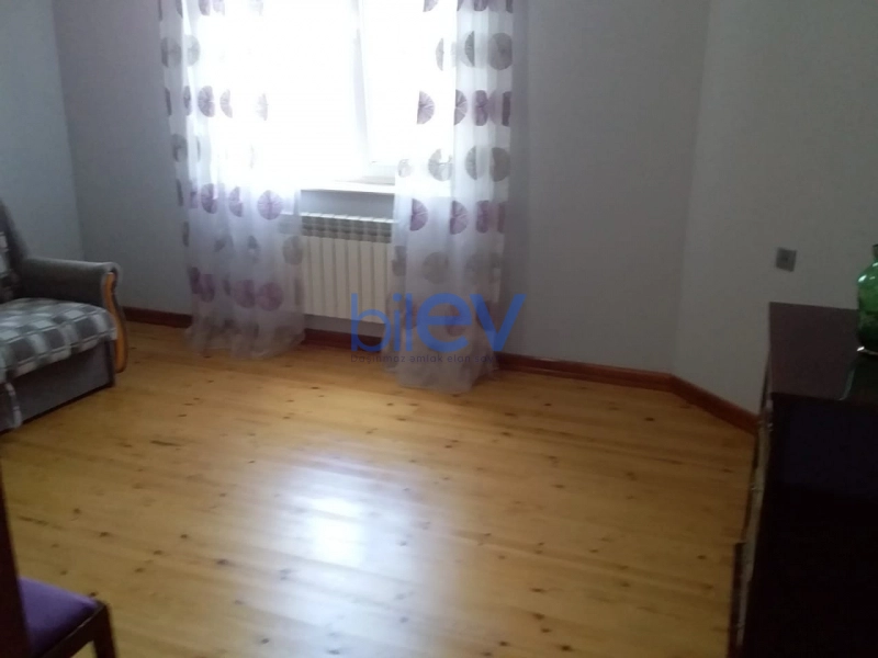 Satış 6 otaqlı Həyət evi  270m², Bakı