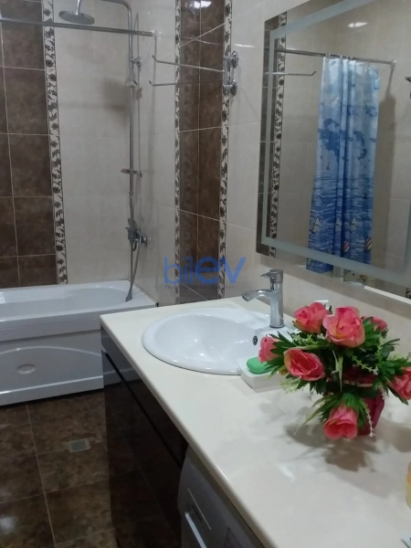 Satış 6 otaqlı Həyət evi  270m², Bakı