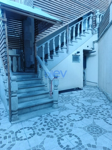 Satış 5 otaqlı Obyekt  350m², Xırdalan