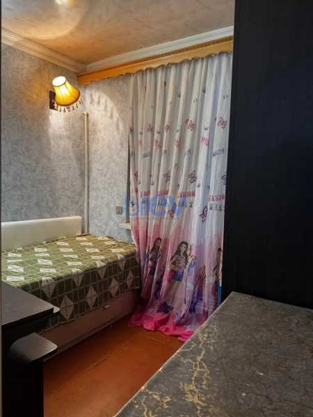 Satış 3 otaqlı Köhnə Tikili bina evi  47m², Bakı