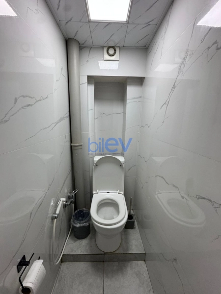 Satış 4 otaqlı Köhnə Tikili bina evi  100m², Bakı
