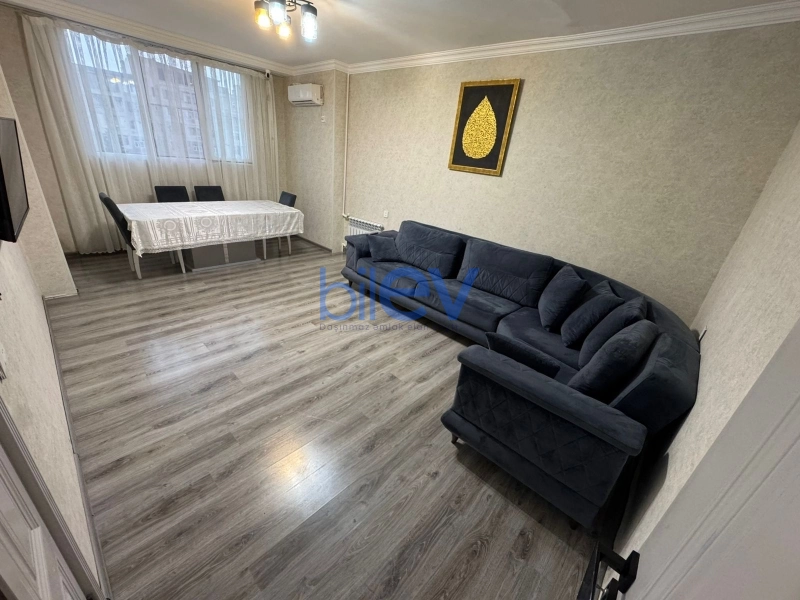 Satış 4 otaqlı Köhnə Tikili bina evi  100m², Bakı