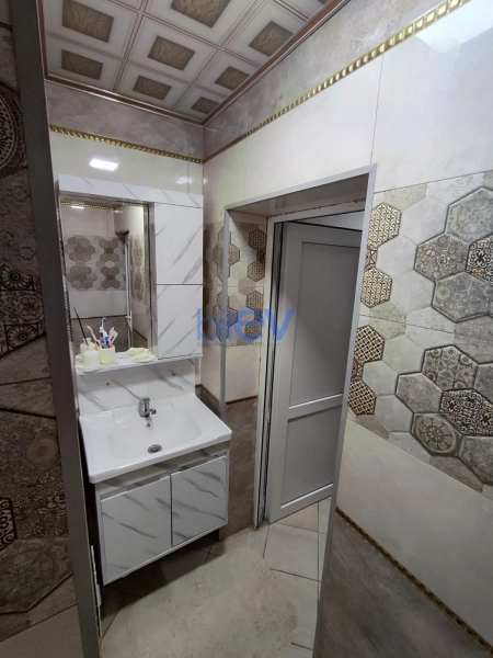Satış 5 otaqlı Həyət evi  180m², Bakı