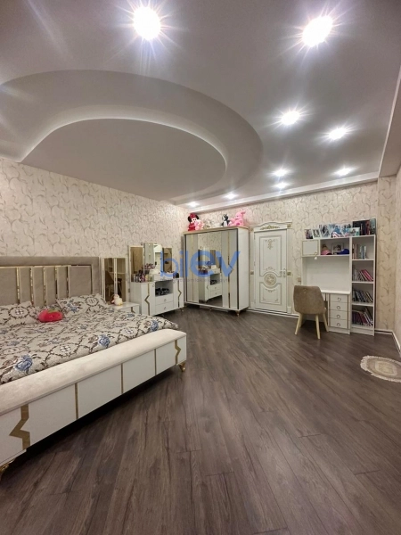 Satış 7 otaqlı Həyət evi  450m², Bakı