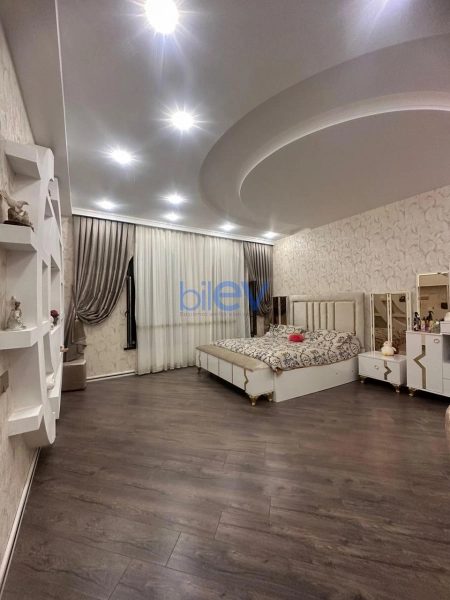 Satış 7 otaqlı Həyət evi  450m², Bakı