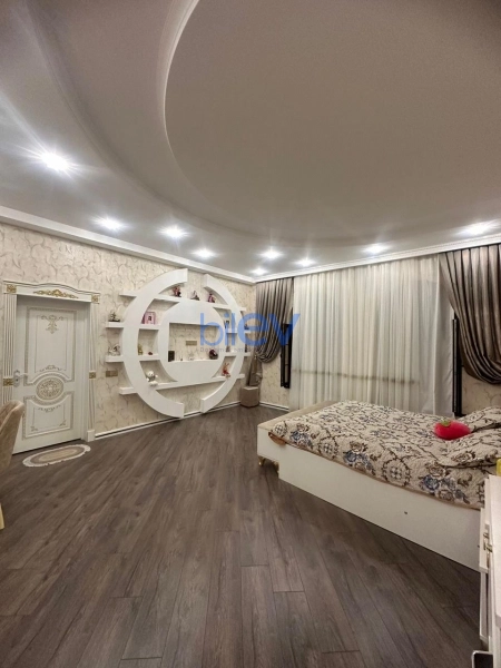 Satış 7 otaqlı Həyət evi  450m², Bakı