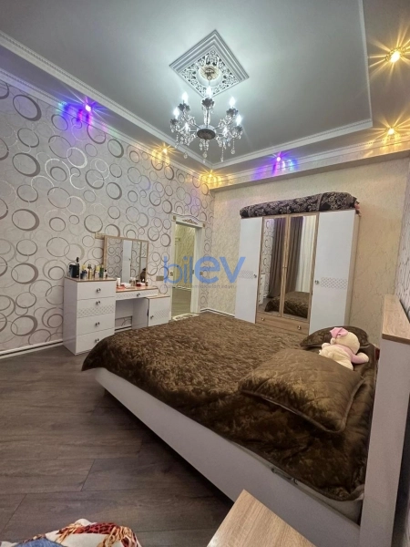 Satış 7 otaqlı Həyət evi  450m², Bakı