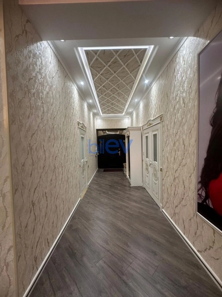 Satış 7 otaqlı Həyət evi  450m², Bakı