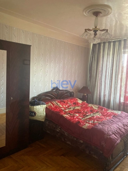 Satış 4 otaqlı Köhnə Tikili bina evi  104m², Bakı