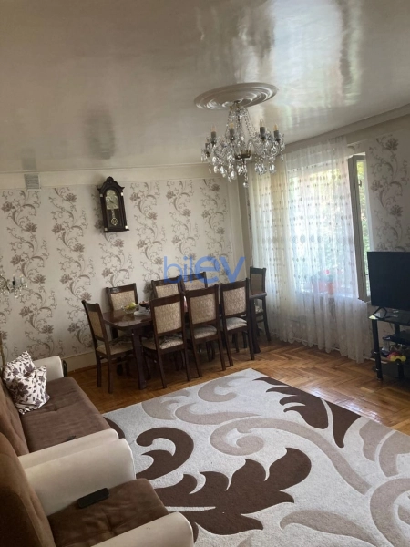 Satış 4 otaqlı Köhnə Tikili bina evi  104m², Bakı