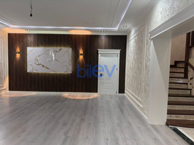 Satış 6 otaqlı Həyət evi  250m², Bakı