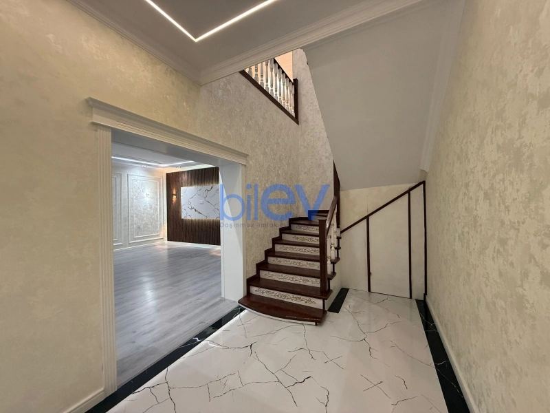 Satış 6 otaqlı Həyət evi  250m², Bakı