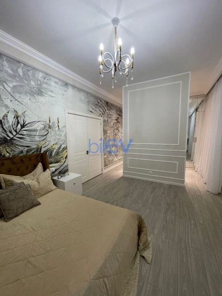 Satış 6 otaqlı Həyət evi  400m², Bakı