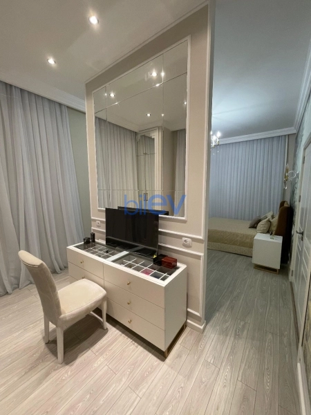 Satış 6 otaqlı Həyət evi  400m², Bakı