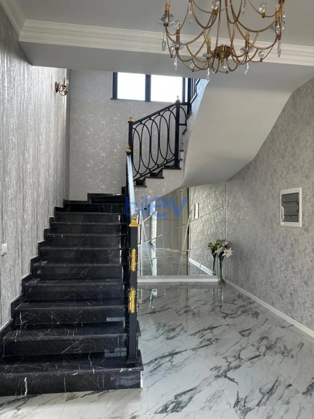 Satış 6 otaqlı Həyət evi  400m², Bakı