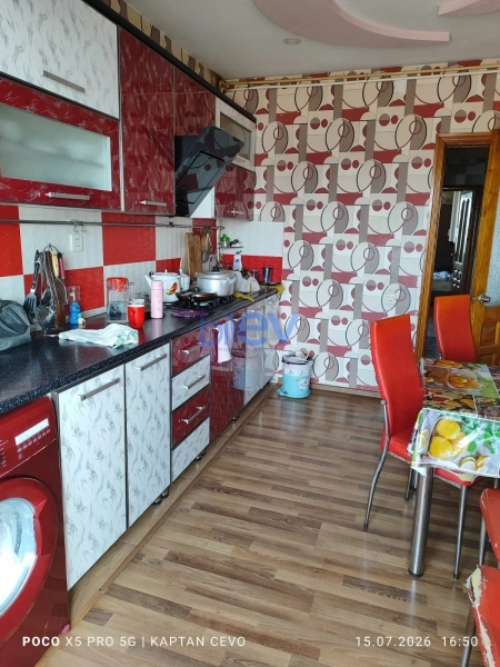 Satış 3 otaqlı Köhnə Tikili bina evi  86m², Bakı