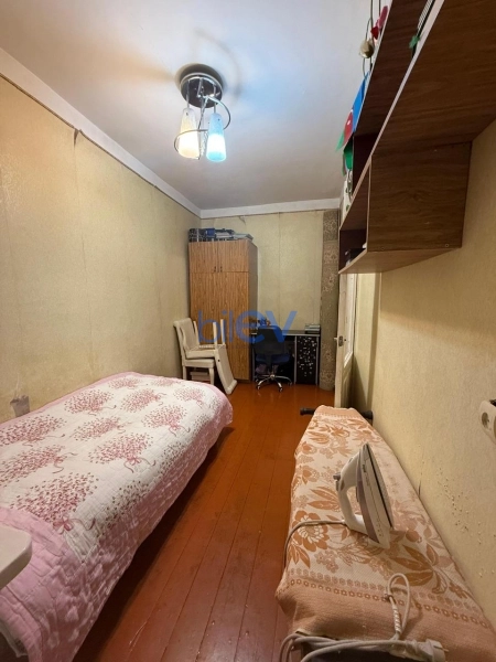 Satış 4 otaqlı Köhnə Tikili bina evi  80m², Bakı