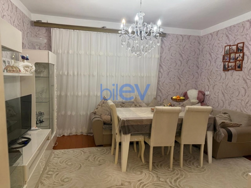 Satış 4 otaqlı Köhnə Tikili bina evi  80m², Bakı