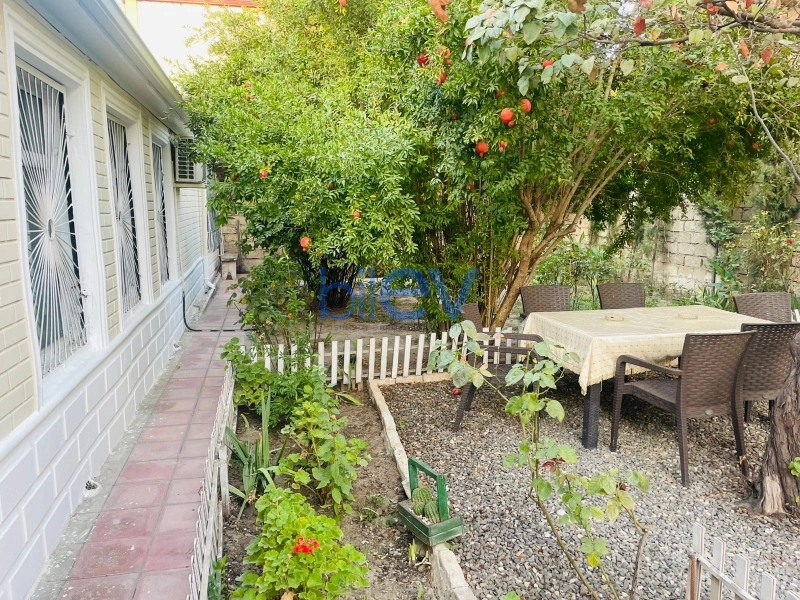 Satış 4 otaqlı Həyət evi  130m², Bakı