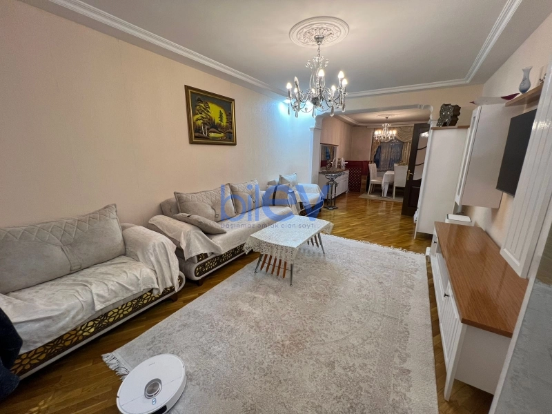 Satış 3 otaqlı Köhnə Tikili bina evi  110m², Bakı